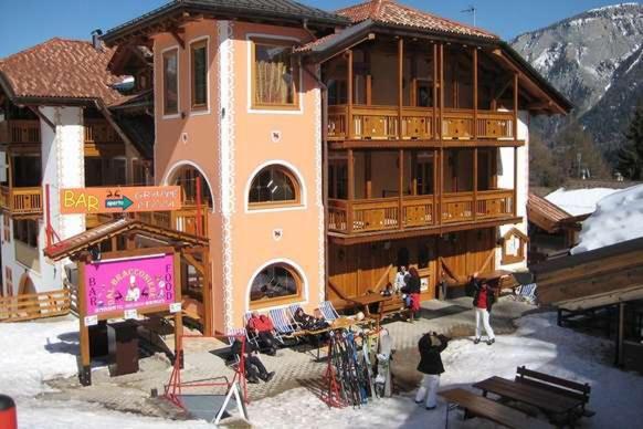 Hotel Dal Bracconiere Folgarida Exterior foto